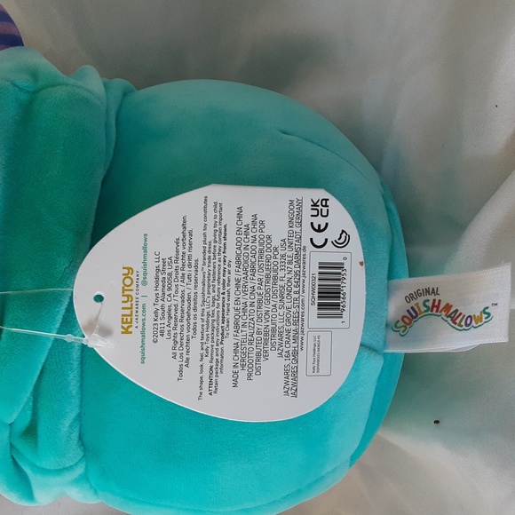 8" Squishmallows- Rocky with Leon the Monster hoodie/costume, NWT - Picture 5 of 6